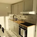 شقة Charmante Gartenwohnung Mit Privatem Grossen Garten كولونيا