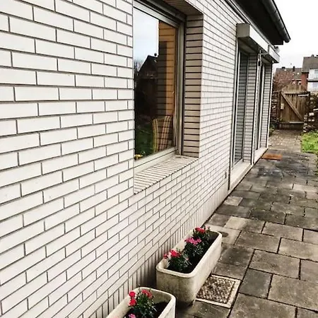 Charmante Gartenwohnung Mit Privatem Grossen Garten Apartment Cologne