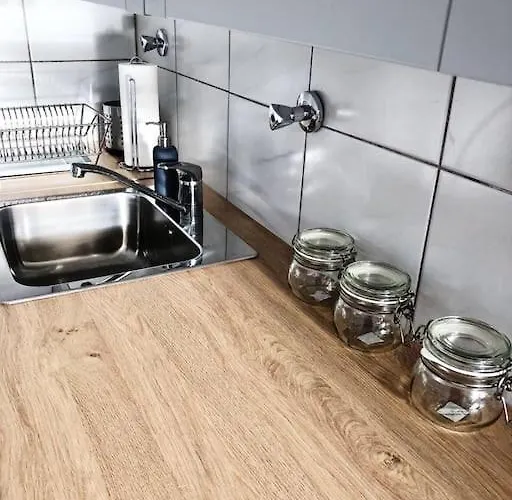 Apartamento Charmante Gartenwohnung Mit Privatem Grossen Garten Colonia