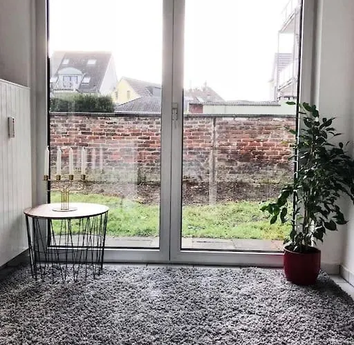 Lejlighed Charmante Gartenwohnung Mit Privatem Grossen Garten *