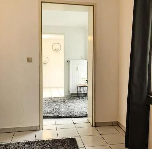 Apartamento Charmante Gartenwohnung Mit Privatem Grossen Garten *